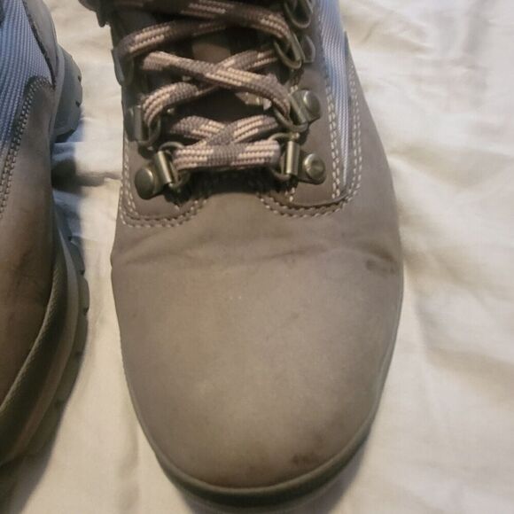 Timberland 8.5 Boots Moss Green/Beige/ Pink Trim 83373 3422 Hike, Hunt, Climb, - Picture 10 of 12